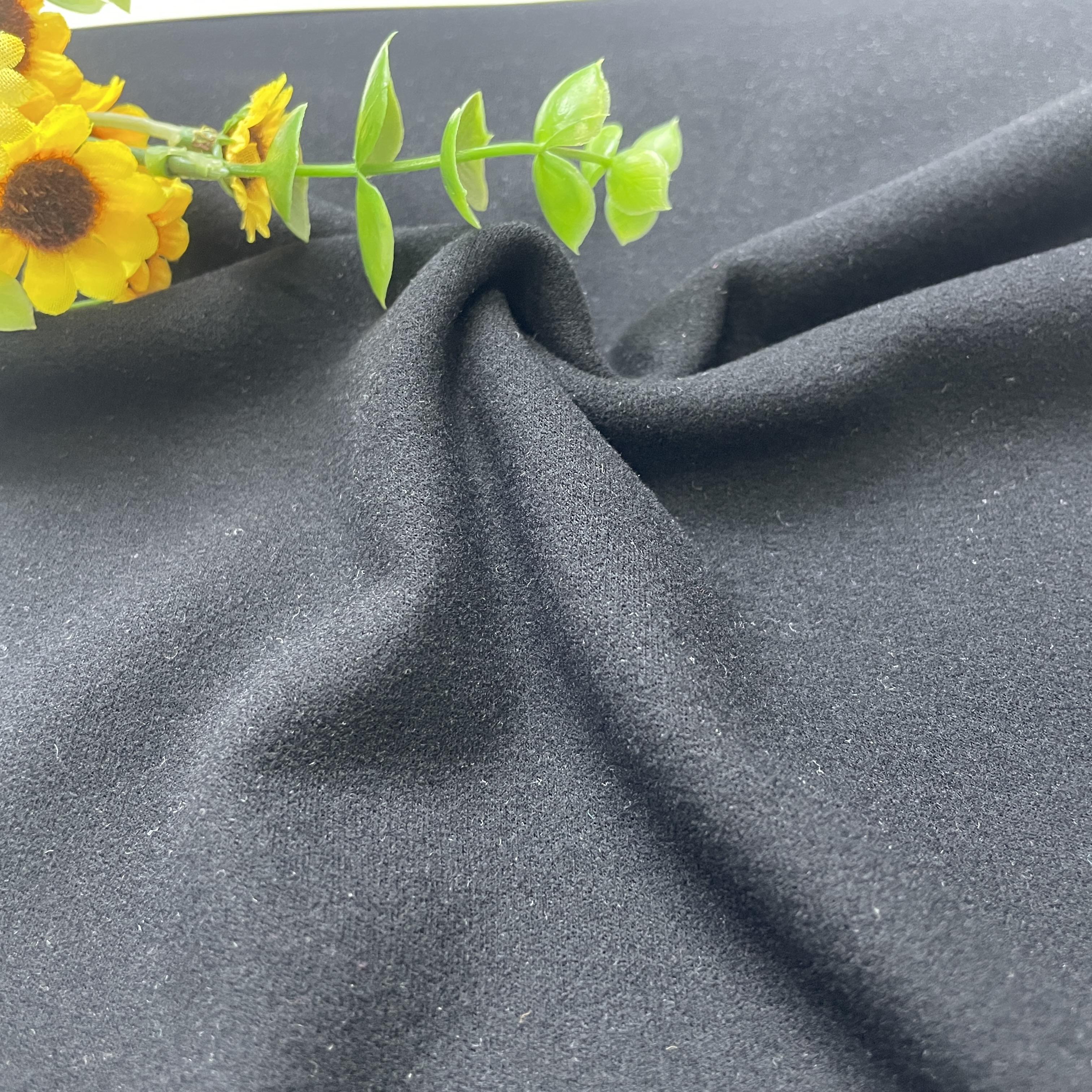 Double Side Brushed Antibacterial And Mites Suppressed Graphene Interlock Knitting Fabric